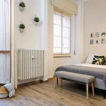 A Due Passi Dalla Metro Apartment *